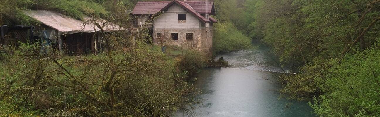 Продажа старой мельницы на реке в Словении