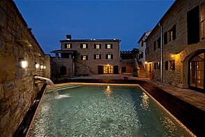 Тополовец, дом.