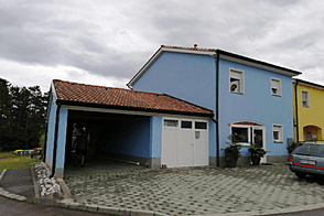 Хрпелье с террасой на крыше