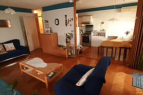 Квартира с тремя комнатами в Лёшещке