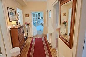 Трехкомнатная квартира Вич