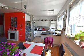 Квартира с четырьмя комнатами в Копере