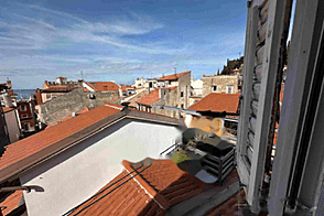 Квартира с тремя комнатами в Пиране