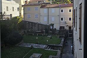 Квартира с двумя комнатами в Пиране