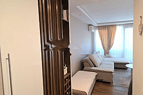 Квартира с четырьмя комнатами в непосредственной близости от начальной школы в Луции.