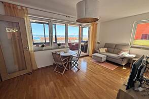 Квартира с тремя комнатами в Копере