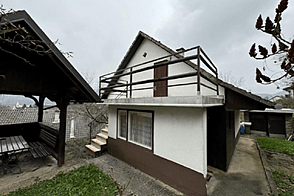 Жилище в Севнице