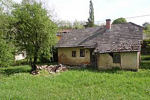 Жилище в Церов Лог