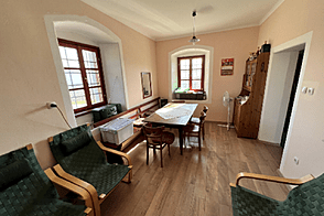 Здание в Храсте об Бистрице