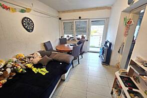 Квартира с двумя комнатами Копер