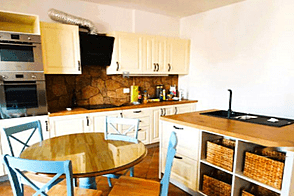 Квартира с четырьмя комнатами в центральной части Любляны.