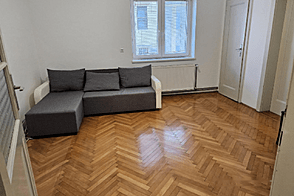 Трехкомнатная квартира в районе Бежиград