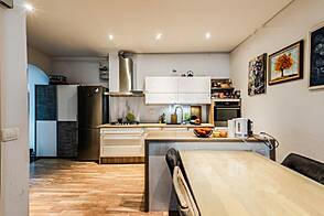 Дом в центре, 4 комнаты