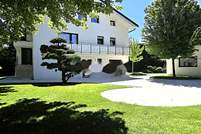 Дом, Вич, Любляна