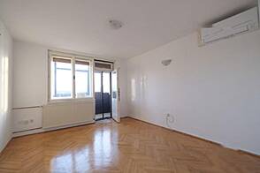 Трёхкомнатная квартира в Любляне, район Бежиград