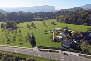 Участок, застройка в Бледе