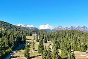 Земельный участок под застройку в Горельке