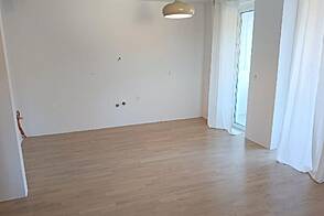 Квартира с двумя комнатами вблизи центра