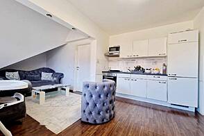 Квартира с 2,5 комнатами в Ново Любляна Мосте