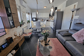 Квартира с двумя комнатами в Изола