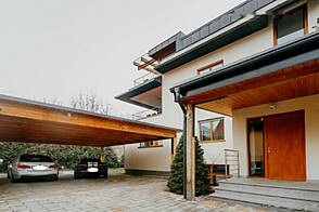 Новый дом, Двойчек Любляна Бежиград