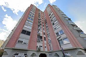 Квартира с тремя комнатами в районе Шишка.