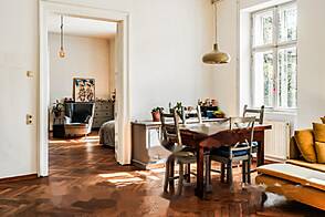 Квартира с тремя комнатами в центральной части города