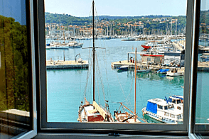 Квартира на побережье в Изоле