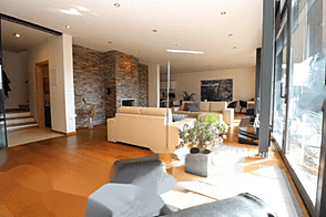 Чрна Вас: дом с атриумом