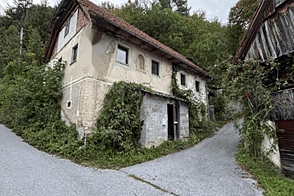 Света Планина, дом 33.