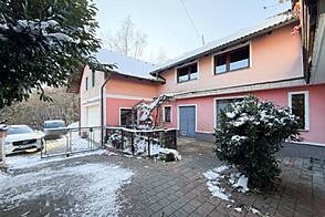 Дом, Явор, Любляна Добрунье