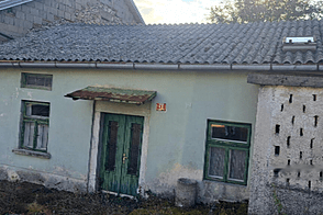 Кнежак, дом