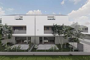 Четырехкомнатная квартира в новостройке Ежицы