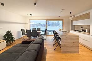 Квартира с четырьмя комнатами в Москве