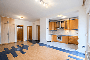 Трёхкомнатная квартира, Новый Шентвид.