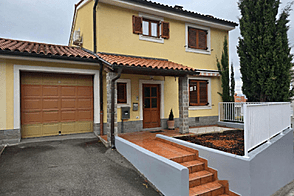 Квартира с четырьмя комнатами на Копере