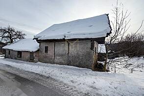 Здание, Перница