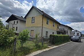 Дом, река, Тацен.