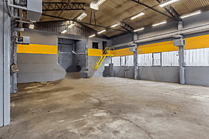 Здание коммерческого назначения в районе Бежиград