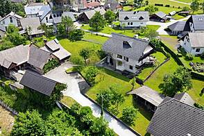 Двухуровневый дом Бегуне на Гореньскем