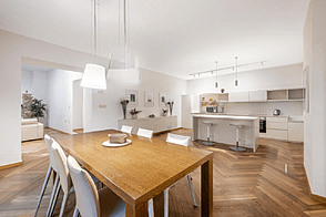 Квартира с тремя комнатами в центре города