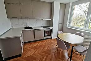 Трёхкомнатная квартира в Бежиграде