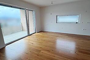 Квартира с тремя комнатами в районе Бежиград