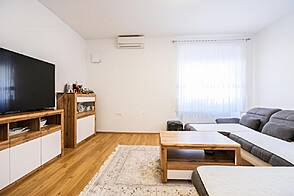 Трехкомнатная квартира в районе Новый Рудник