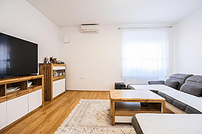 Трехкомнатная квартира в районе Новый Рудник