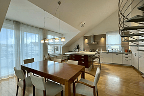 Квартира с четырьмя комнатами в Ново Брдо