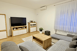 Квартира 2,5 комнаты на Ру́днике