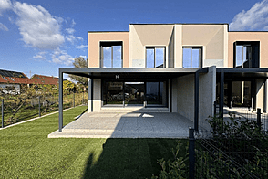 Дом на два этажа в Новом Руднике