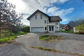 Дом, Садиня весной