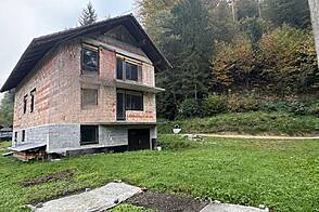 Залог на дом, две квартиры